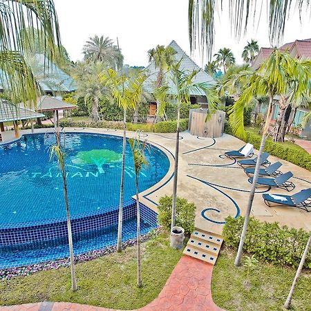 Taman Resort Пхітсанулок Екстер'єр фото