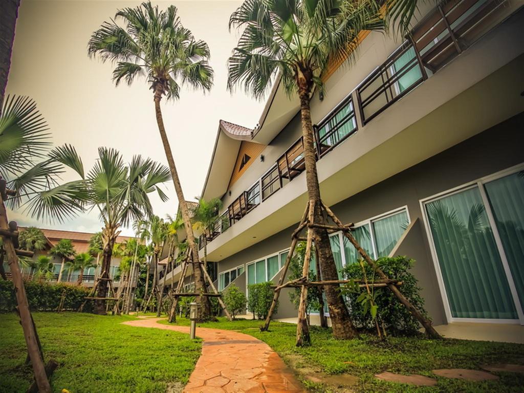 Taman Resort Пхітсанулок Екстер'єр фото
