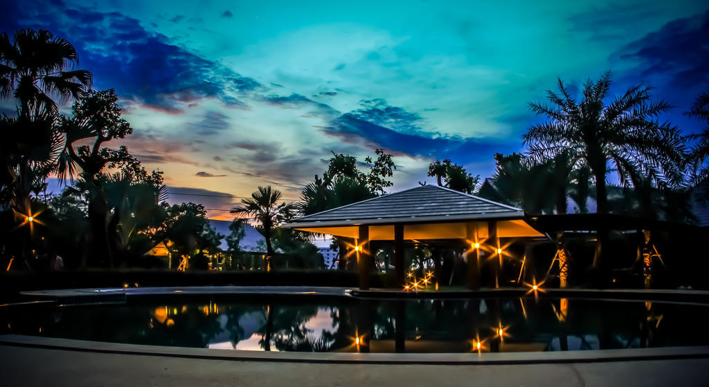 Taman Resort Пхітсанулок Екстер'єр фото